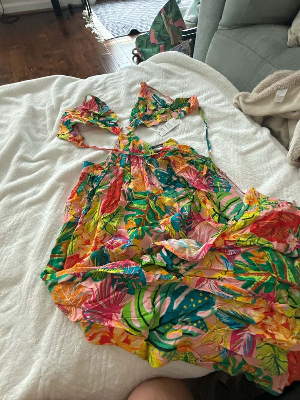 CUPSHE Tropical Leaf Print Halter Neck Maxi Dress with Cutouts